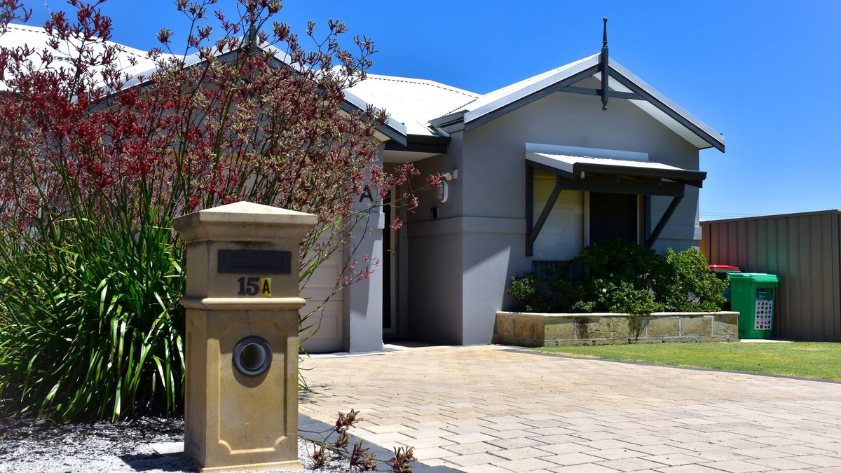 South Bunbury Apartment | Bunbury Holiday/Contractors Unit/Short, Mid and Long Stay Unit