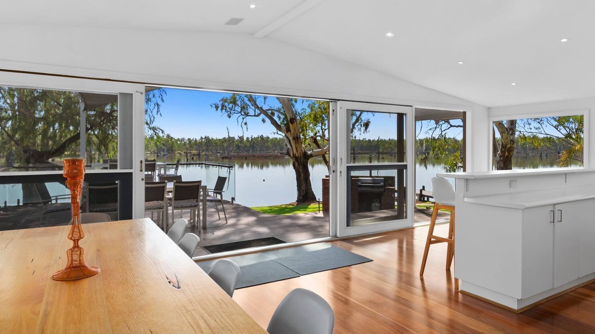 Bundalong House | Bundalong Beauty located on the golden mile at Bundalong