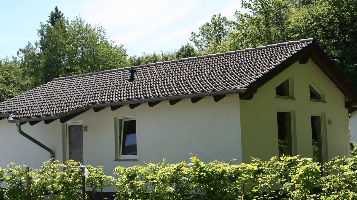 Ferienhausgebiet Hillenseifen House | Bungalow in Eifel near Forest and Mountains
