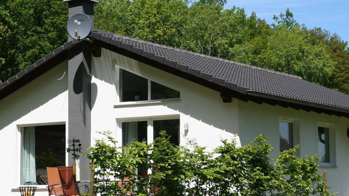 Ferienhausgebiet Hillenseifen House | Bungalow in Eifel near Mountain Trails