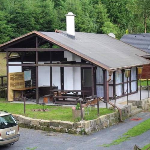 Ruzova House | Bungalov Rozarka