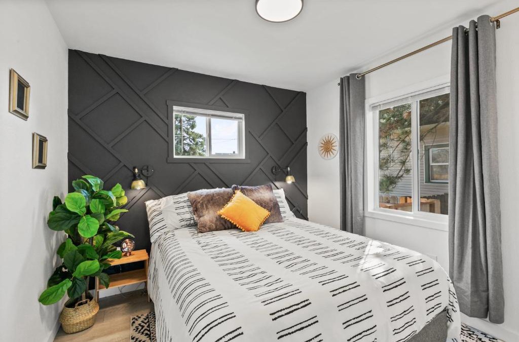 West Central House | Bungalow 29 Chic Mins To Dwntwn Pet Friendly