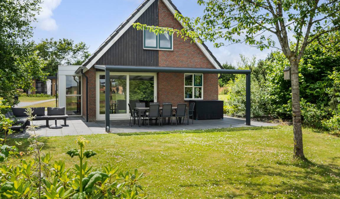 Schoonloo House | Bungalow ∙ 4 bedrooms ∙ 8 guests