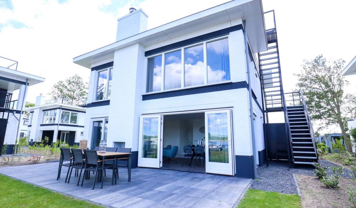 Nijkerk House | Bungalow ∙ 4 bedrooms ∙ 8 guests