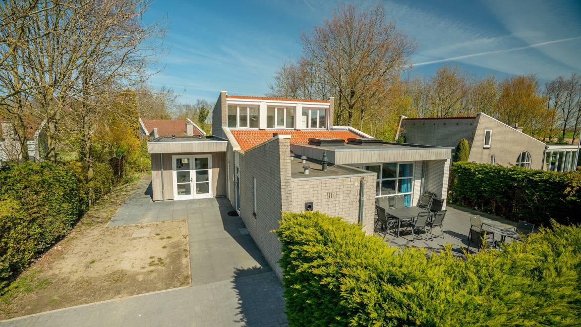 Brouwershaven House | Bungalow ∙ 5 bedrooms ∙ 10 guests
