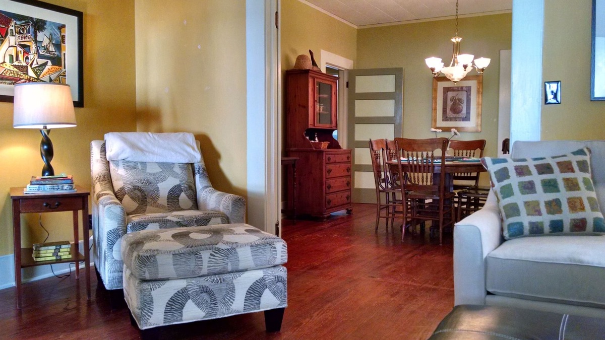 Quincy House | Bungalow Cottage On Lake Talquin