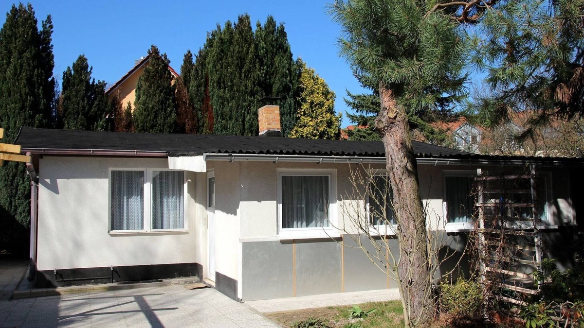 Marzahn-Hellersdorf House | Bungalow Gartenidyll, Berlin