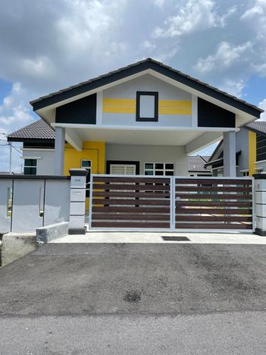 Ayer Panas House | BUNGALOW homestay JASIN PERDANA