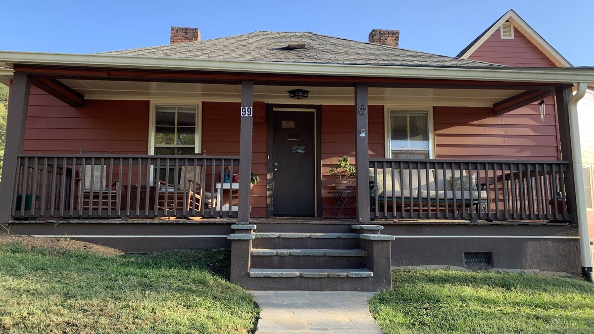East End - Valley Street House | Bungalow in Downtown Asheville with Great Views of Downtown and Killer Sunsets
