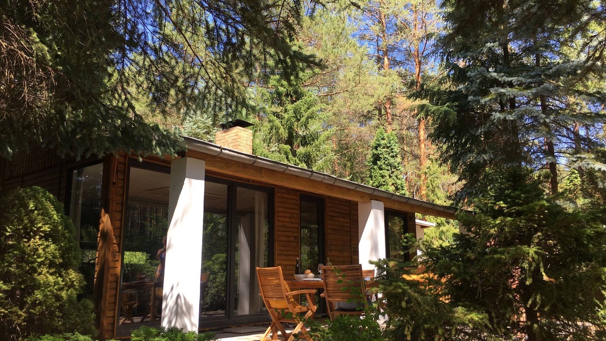 Borkwalde House | BUNGALOW IN THE FOREST on a natural plot