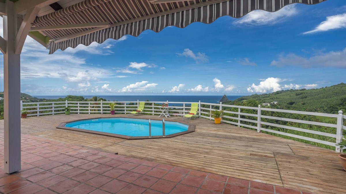 Sainte-Marie House | Bungalow with swimming pool in the heart of the Vert countryside