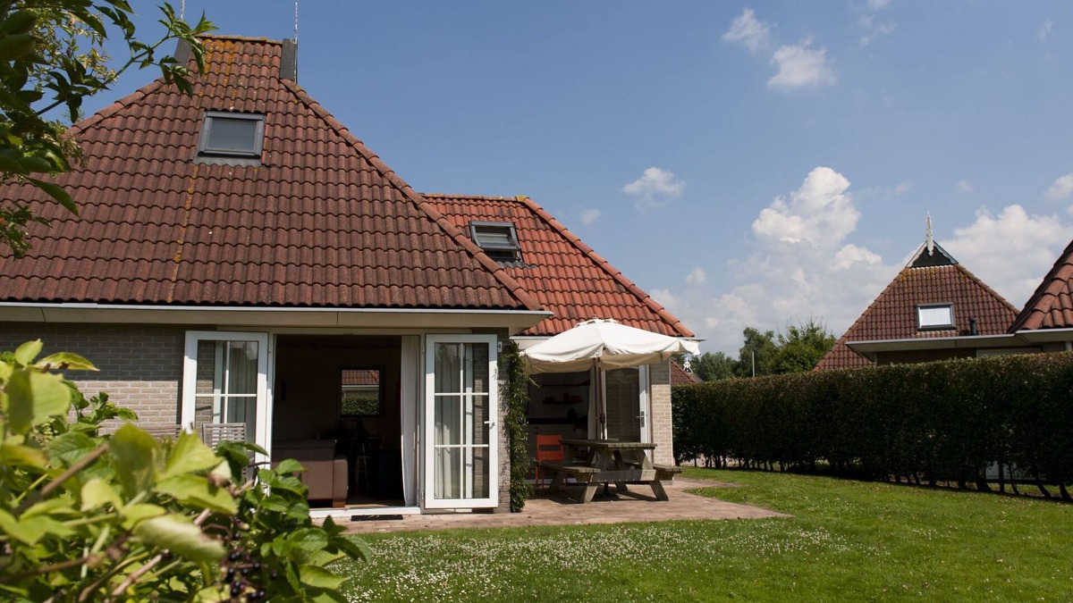 Eernewoude House | Bungalowpark It Wiid by Interhome