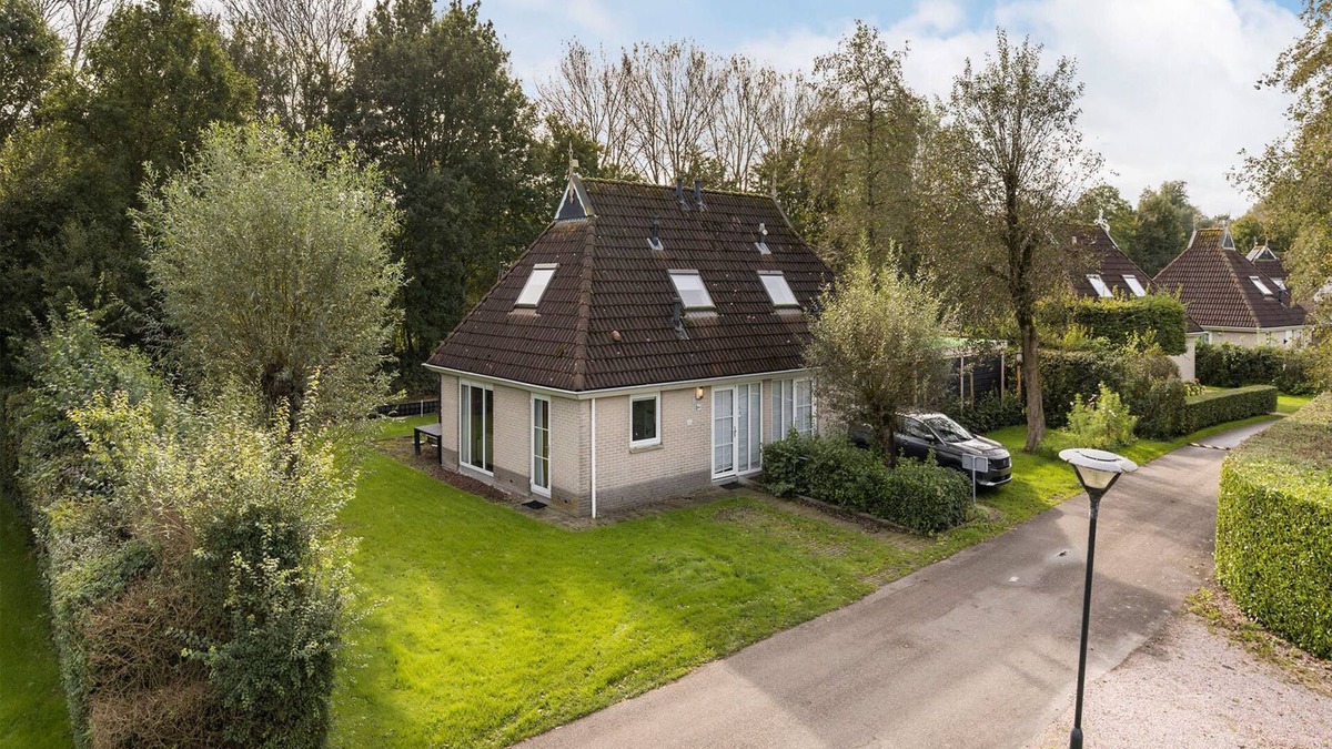 Eernewoude House | Bungalowpark It Wiid by Interhome