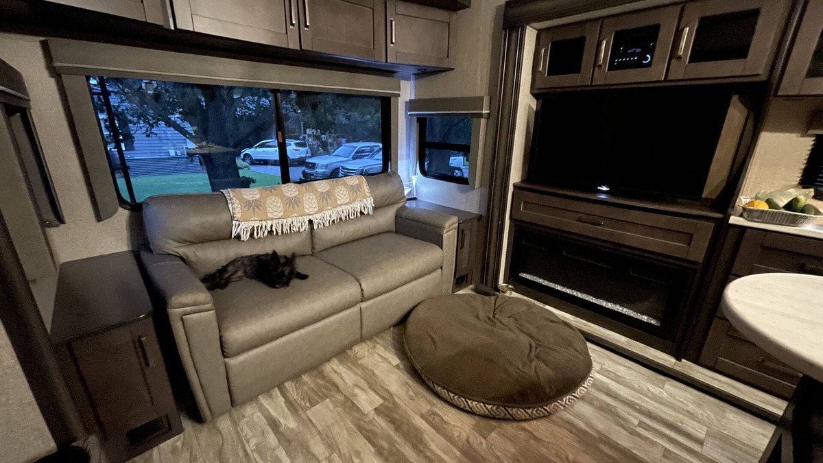 Moncks Corner House | Bunkhouse camper