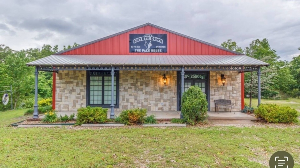 Lebanon House | Bunkhouse Near Bennett Springs State Park