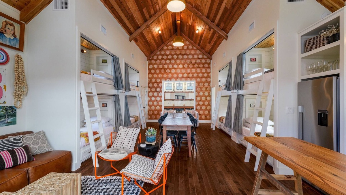 Comfort House | Bunkhouse on High - retreat into your private sanctuary located on High Street