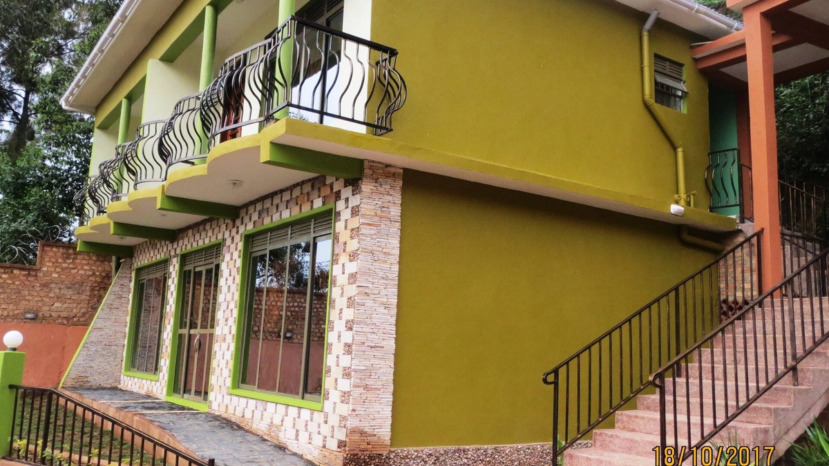 Kabale Apartment | Bunyonyi is a traveler's paradise located at Lake Bunyonyi