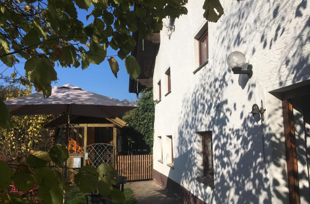 Iggensbach House | Burgruine Schöllnstein