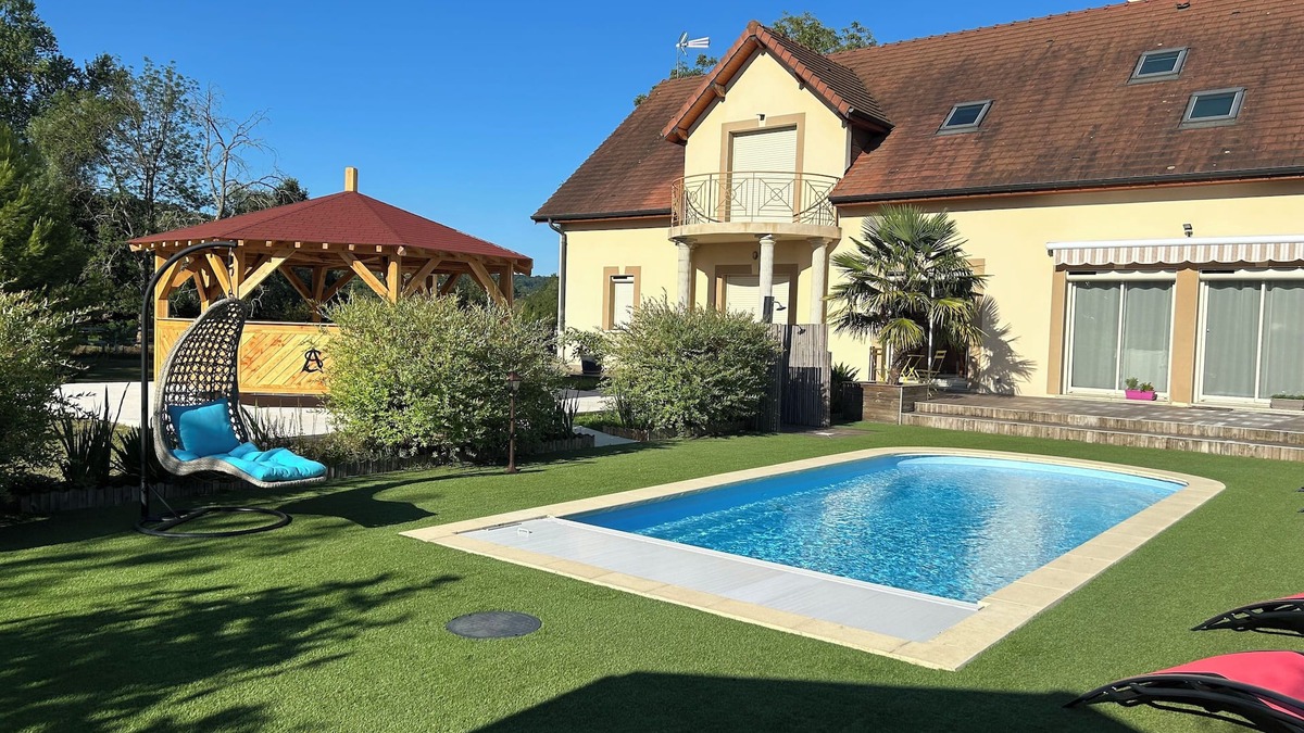 Cezy Bed & Breakfast | Burgundy break