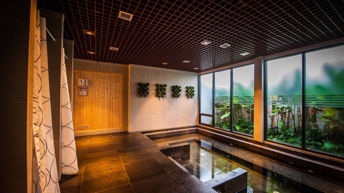 Tha Tum Hotel | Burgundy Residence