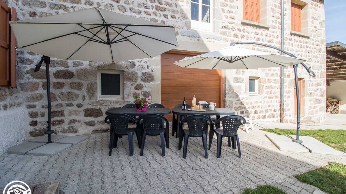 Saint-Romain House | Buriane - Saint-romain