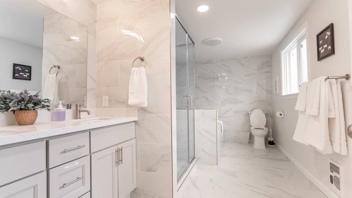 Burien House | Burien's Top Unit with Spa-Inspired Bathroom