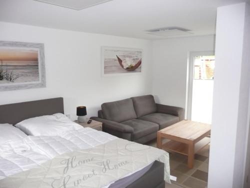 Brenkenhagen Apartment | Burkert