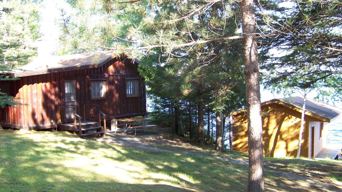 Ely Cabin | Burntside Lake Cabin Complex Available For Rent In A Very Beautiful Quiet Location