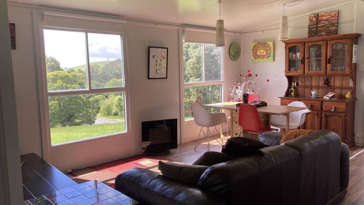 Korumburra Cabin | Burra Views Country Retreat