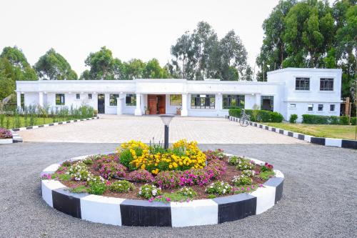 Nyahururu Resort | Burton Resort
