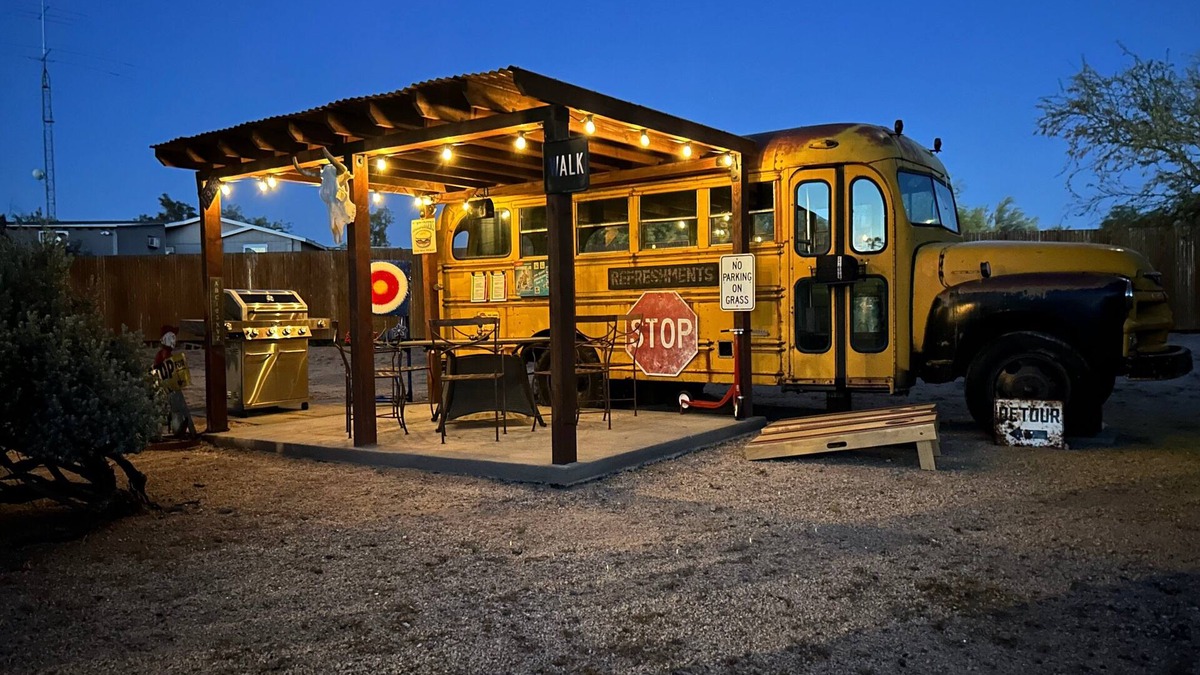 Saguaro West House | Bus Stop Saloon by PaseoHomesAZ Cave Creek with Spa