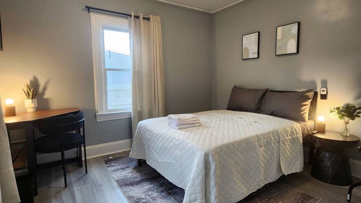 South Hackensack Apartment | Bus | Train 2 NYC | Spacious 4BR (SH)