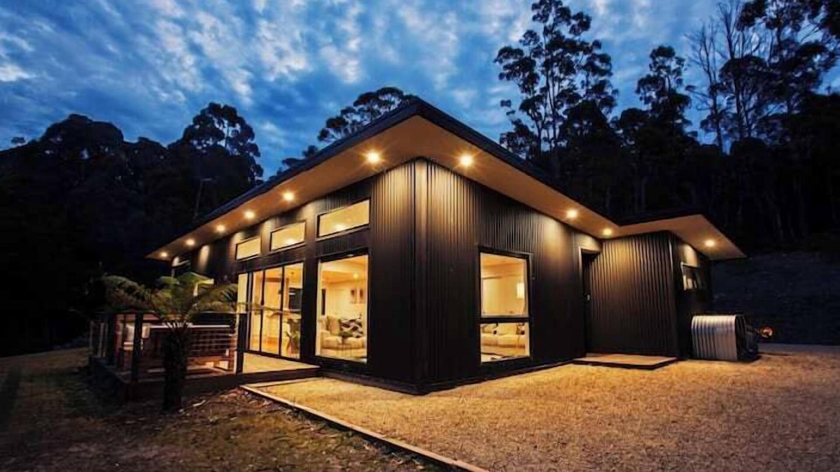 Adventure Bay House | Bush and Beach Family Retreat