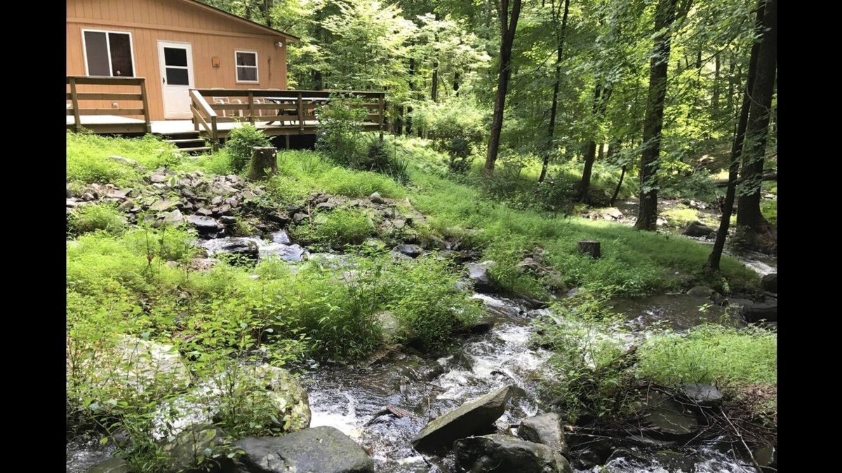 Bushkill Cabin | Bushkill Falls Cabin