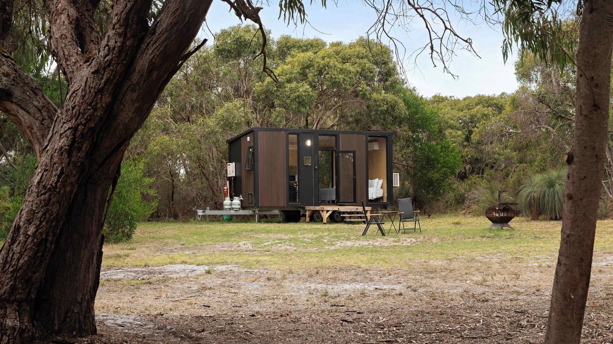 Cashmore House | Bushland Haven by Tiny Away