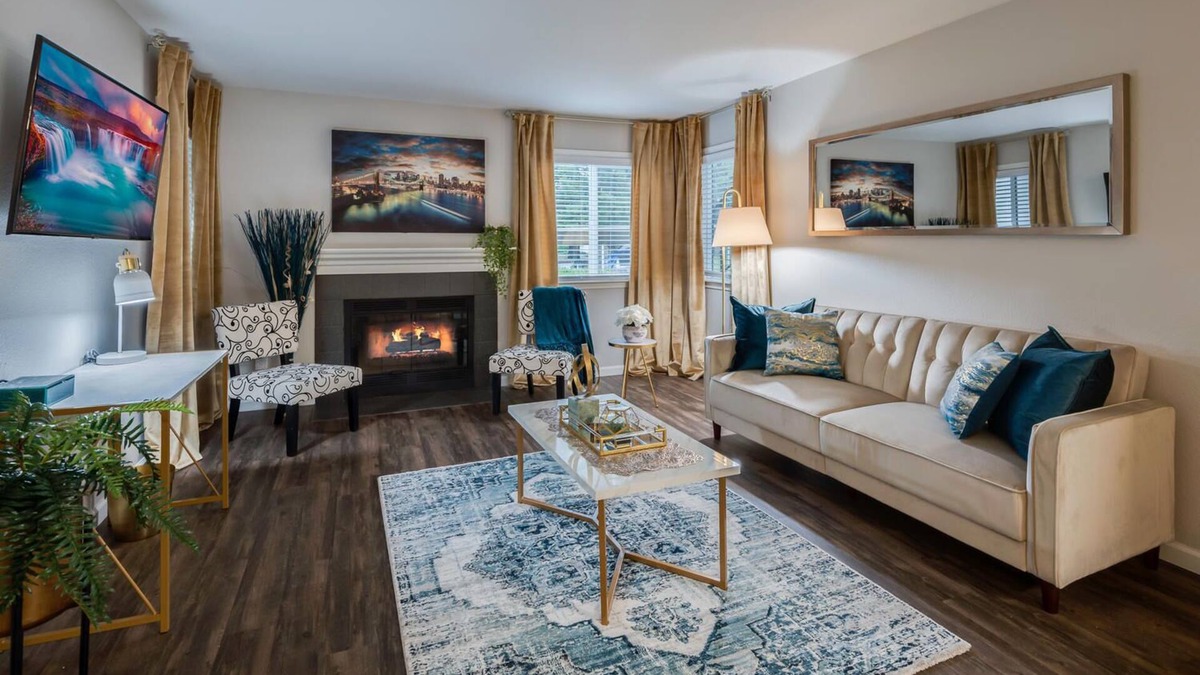 Rocklin Apartment | Business Travel Friendly Apartment Home/King Bed