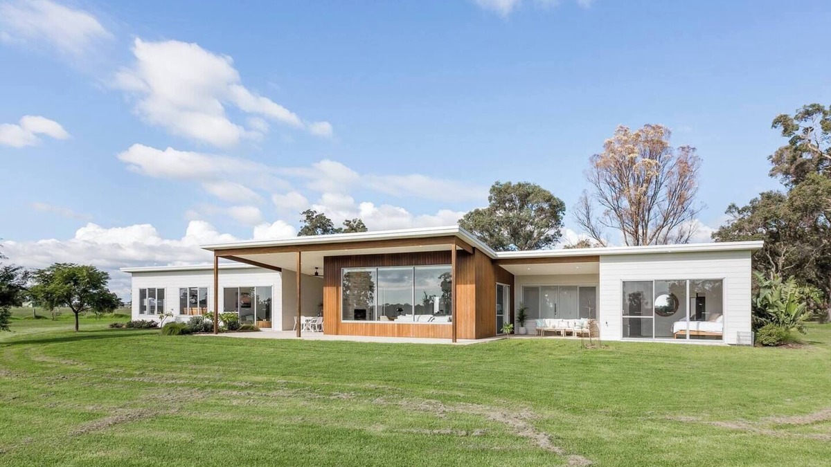 Ludlow House | Busselton Hithergreen Luxe Farm Stay near Beaches