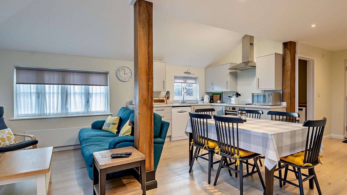 Wickhambrook House | Butler's Barn - Two Bedroom House, Sleeps 4