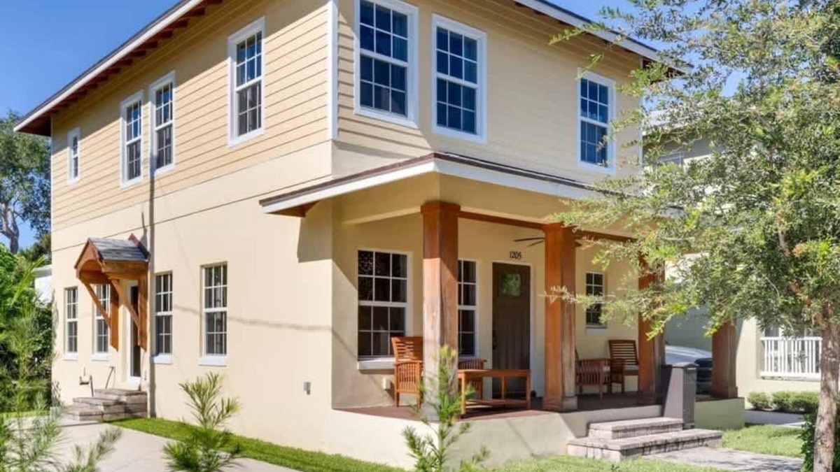 Grandview Heights House | Buttercup - Charming Home on Quiet Street Near the Convention Center