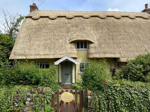 Hartest House | Buttercup Cottage, Hartest