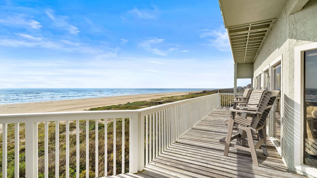 Kahala Beach Estates House | Butterfly Dunes | Direct Beach Access & Views!