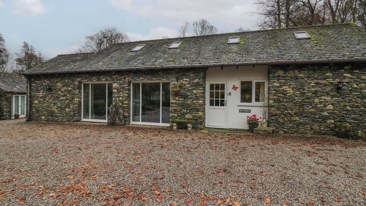 Bretherdale Cottage | BUTTERFLY, family friendly, with hot tub in Kendal