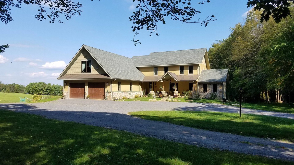 Accident House | Butterfly Suite-Enchanted Elegance near DCL/Wisp! Fireplace! Meadow/Forest View!