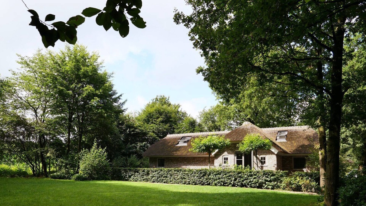 Ermelo Villa | Butterfly Valley Forest house villa 16p