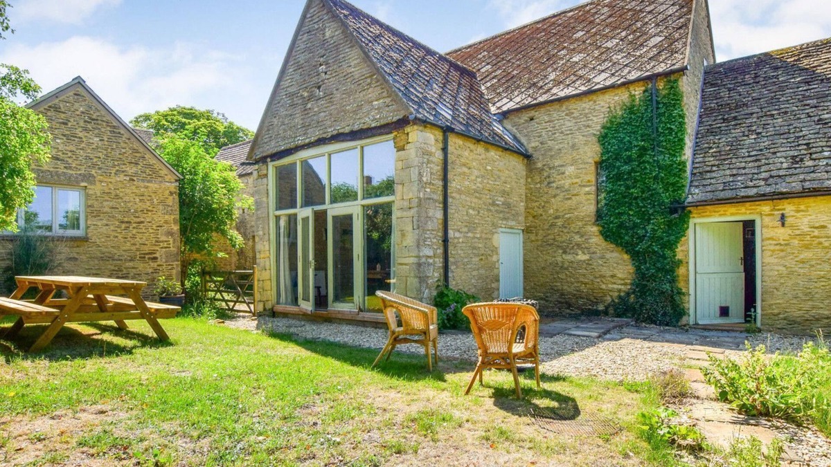 Ampney Crucis Other | Butts Farm - sleeps 12 guests in 5 bedrooms