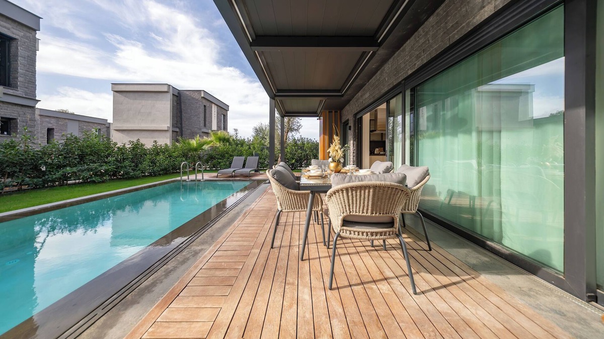 Dagbelen Villa | BV-1111 4+1 Triplex Villa with Private Pool and Garden in Gumusluk