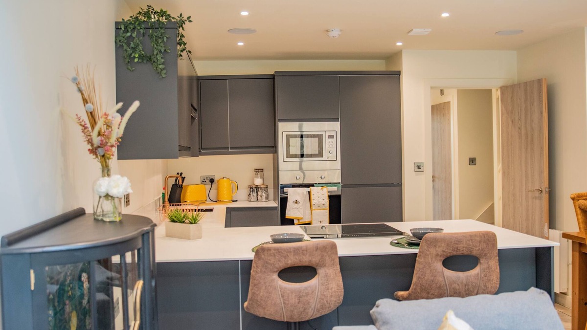 Leeds House | Bv Spacious 3Bed TownHouse Perfect For Contractors