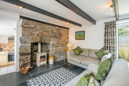 Roch House | Bwthyn Beatties