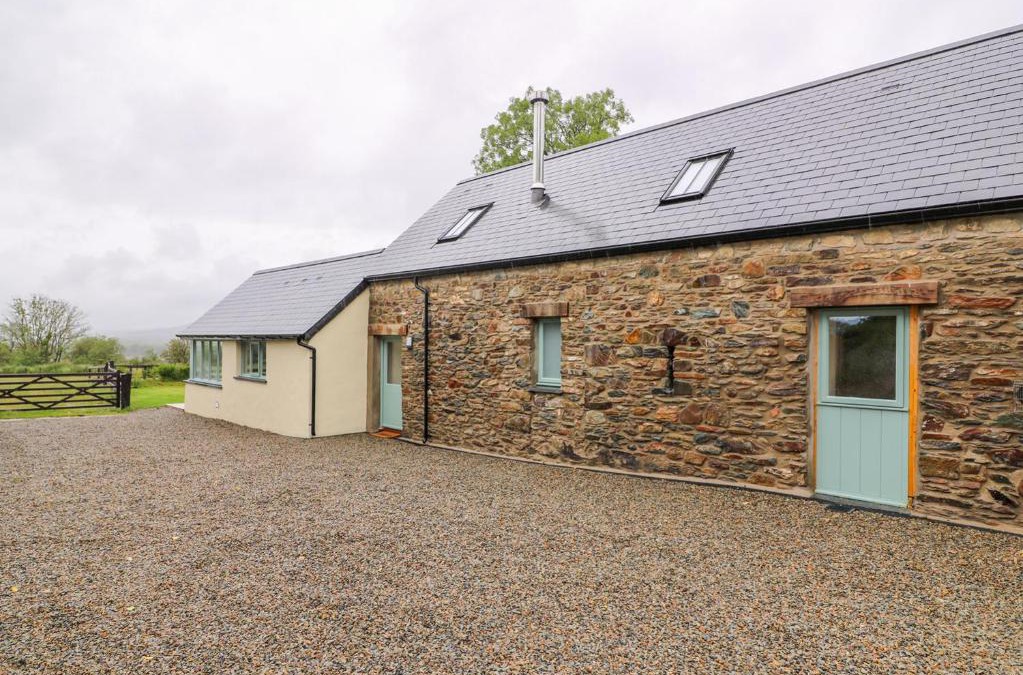 Crymych House | Bwthyn Eisteddfa Fach