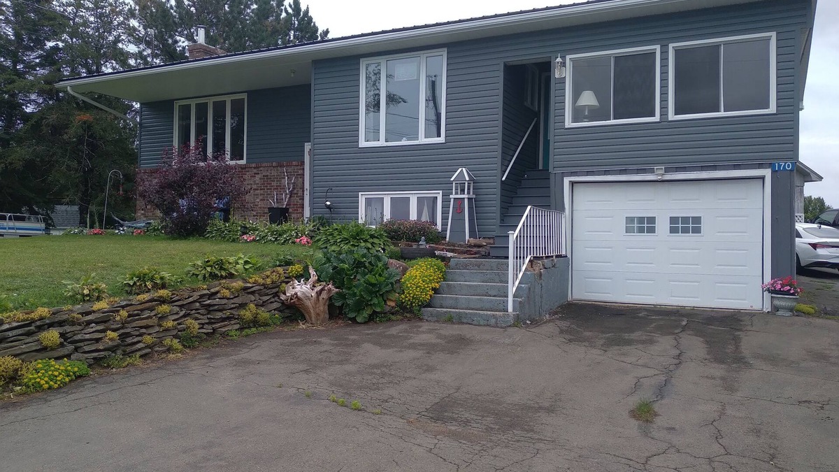 Richibucto Apartment | By the Sea By the Sea